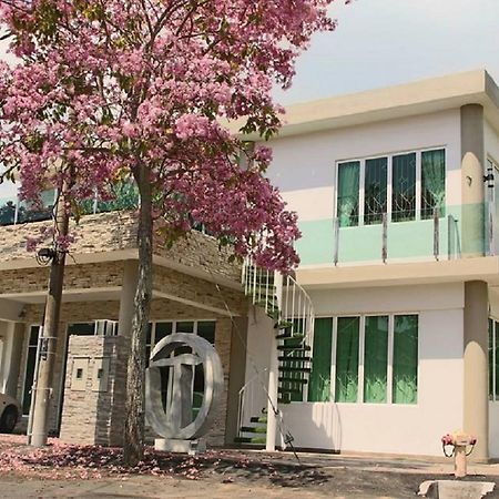 Tropical Villa Kuantan Zewnętrze zdjęcie